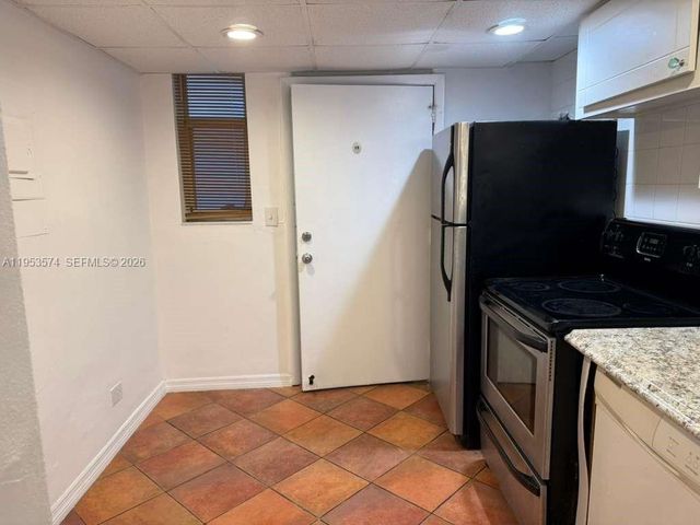 3660 NE 166th Street 609, North Miami Beach, FL 33160