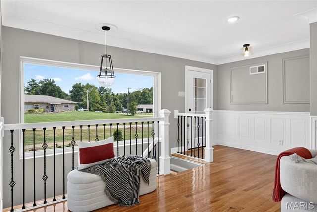 2 Dorclin Lane, St Louis, MO 63128