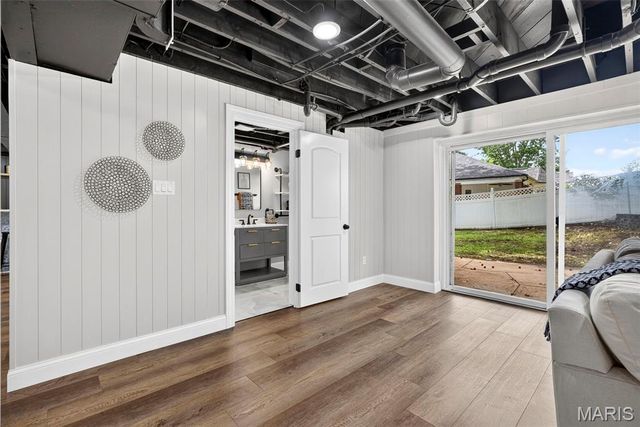2 Dorclin Lane, St Louis, MO 63128