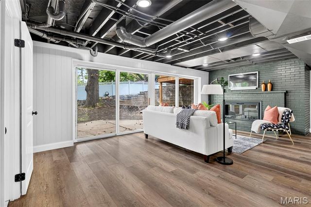 2 Dorclin Lane, St Louis, MO 63128