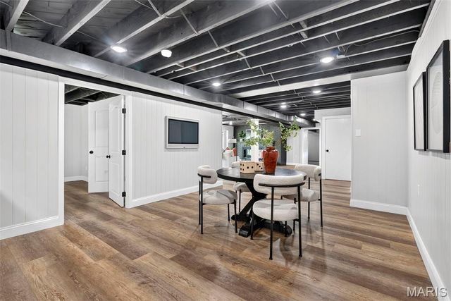 2 Dorclin Lane, St Louis, MO 63128