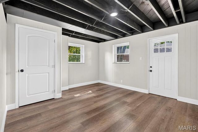 2 Dorclin Lane, St Louis, MO 63128