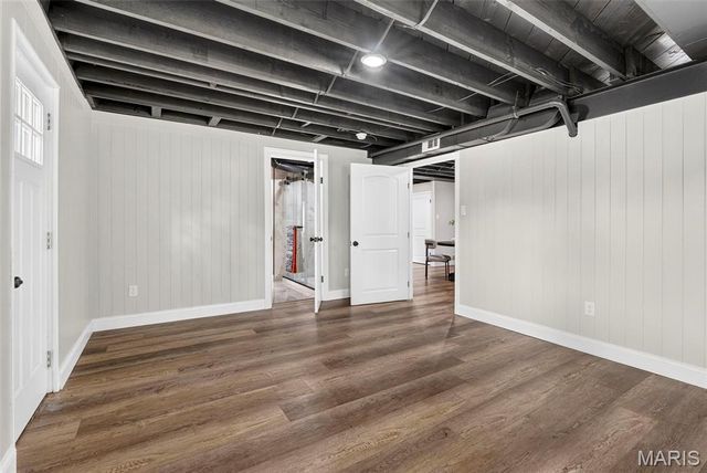 2 Dorclin Lane, St Louis, MO 63128