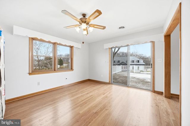 1034 CIRCLE DR, Sykesville, MD 21784