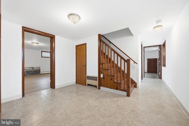 1034 CIRCLE DR, Sykesville, MD 21784