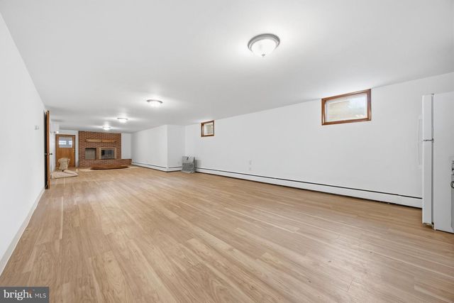 1034 CIRCLE DR, Sykesville, MD 21784