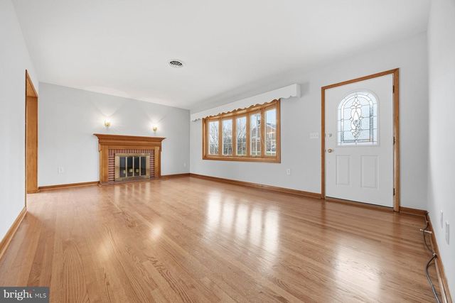 1034 CIRCLE DR, Sykesville, MD 21784