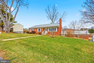 1034 CIRCLE DR, Sykesville, MD 21784