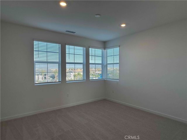 6009 Huntington Drive, Eastvale, CA 92880