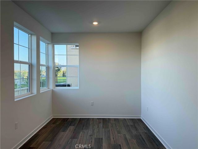 6009 Huntington Drive, Eastvale, CA 92880