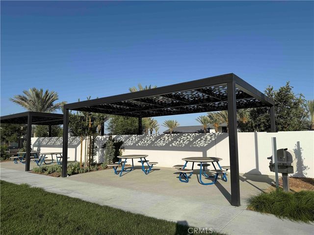 6009 Huntington Drive, Eastvale, CA 92880