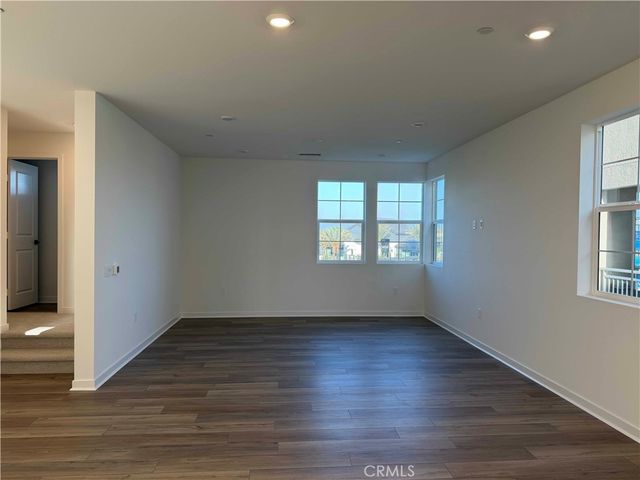 6009 Huntington Drive, Eastvale, CA 92880