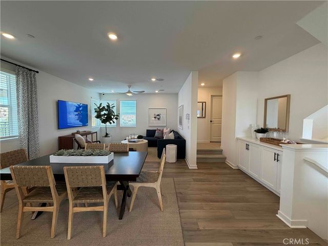 6009 Huntington Drive, Eastvale, CA 92880