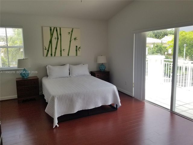 4719 NW 96th Pl, Doral, FL 33178