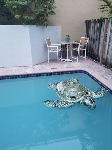 4719 NW 96th Pl, Doral, FL 33178