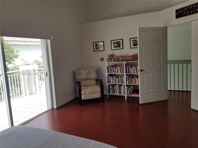 4719 NW 96th Pl, Doral, FL 33178