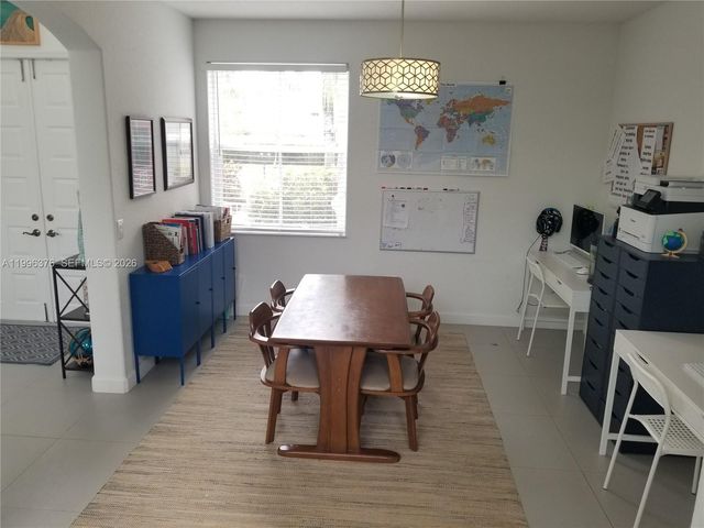 4719 NW 96th Pl, Doral, FL 33178