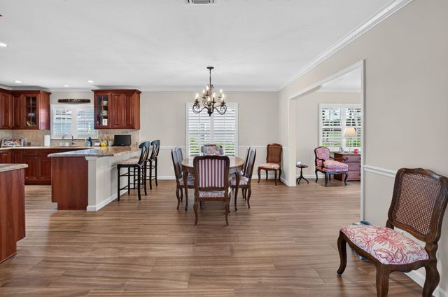 7 Holly Drive, Boynton Beach, FL 33436