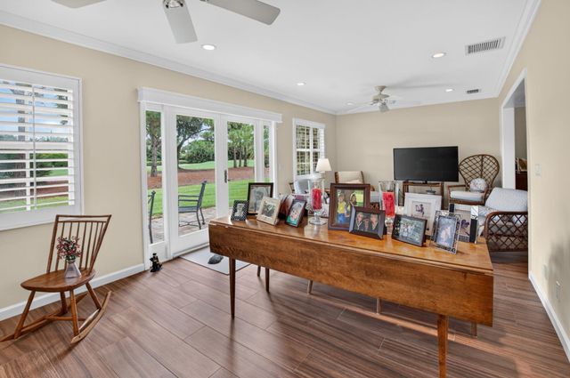 7 Holly Drive, Boynton Beach, FL 33436