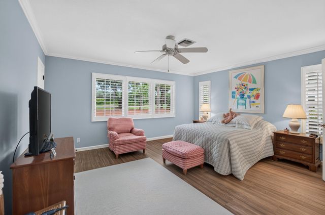 7 Holly Drive, Boynton Beach, FL 33436