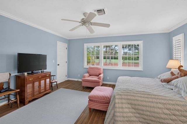 7 Holly Drive, Boynton Beach, FL 33436