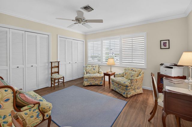 7 Holly Drive, Boynton Beach, FL 33436