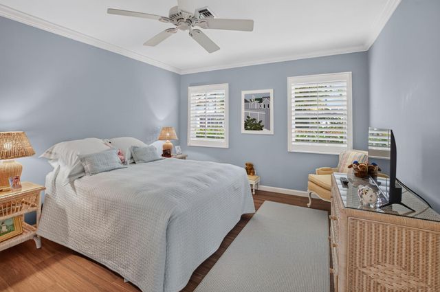 7 Holly Drive, Boynton Beach, FL 33436