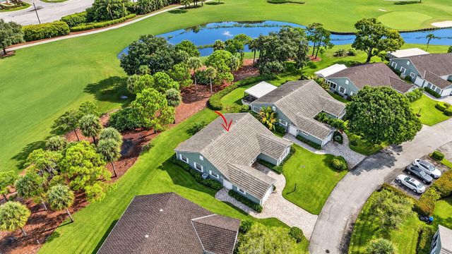 7 Holly Drive, Boynton Beach, FL 33436