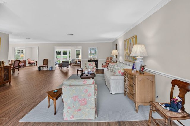 7 Holly Drive, Boynton Beach, FL 33436