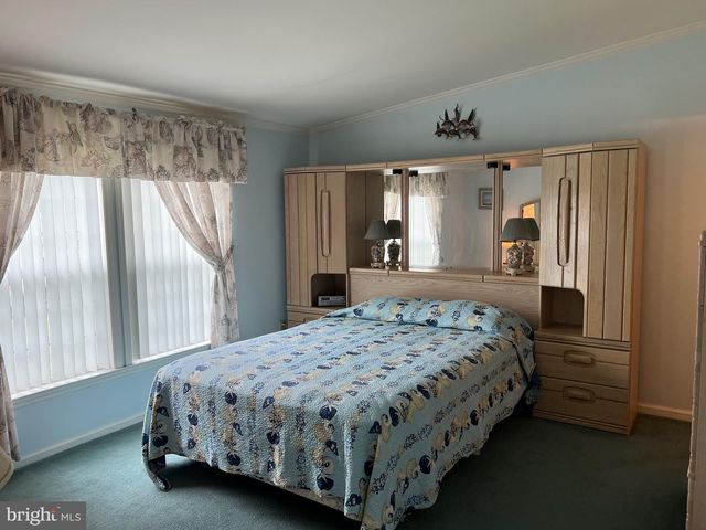 68 ANCHOR WAY DR, Berlin, MD 21811