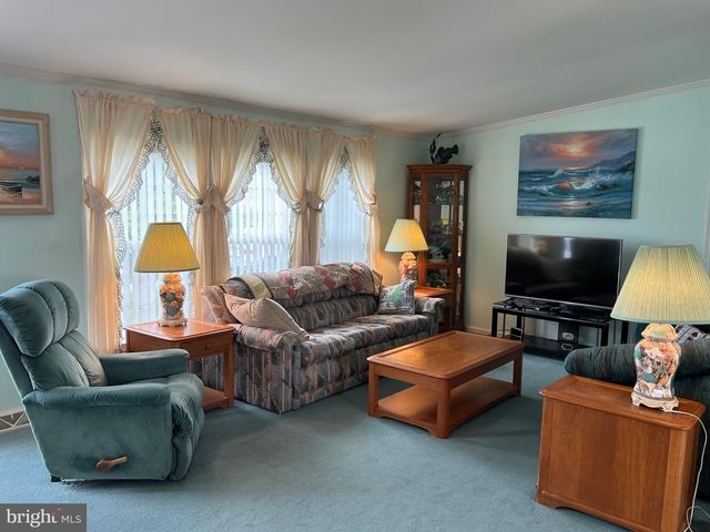 68 ANCHOR WAY DR, Berlin, MD 21811