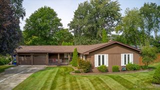 4N306 Kaelin Road, West Chicago, IL 60185