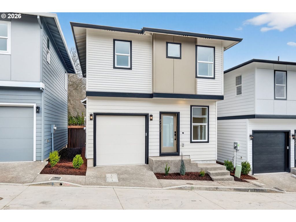 4055 Sw MCKINLEY St, Gresham, OR 97080