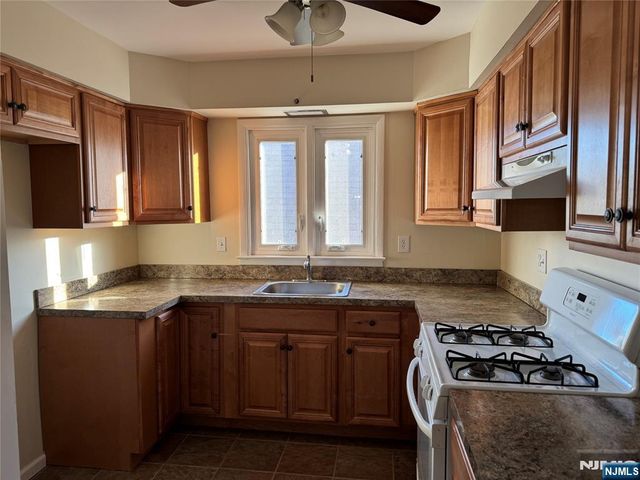 101 Halstead Avenue, Wallington, NJ 07057