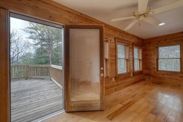 978 Ashley Lane, Young Harris, GA 30582