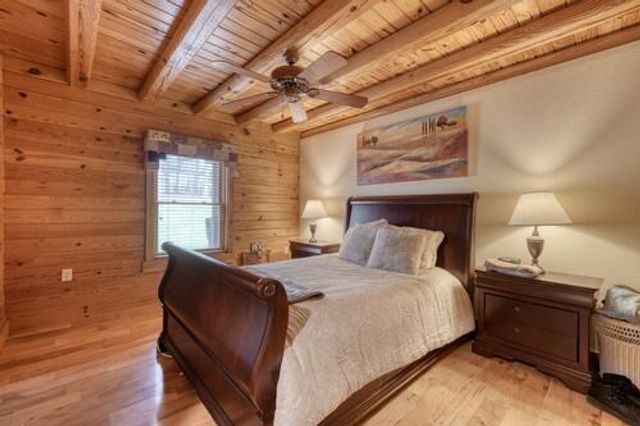 978 Ashley Lane, Young Harris, GA 30582