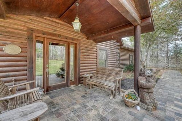 978 Ashley Lane, Young Harris, GA 30582