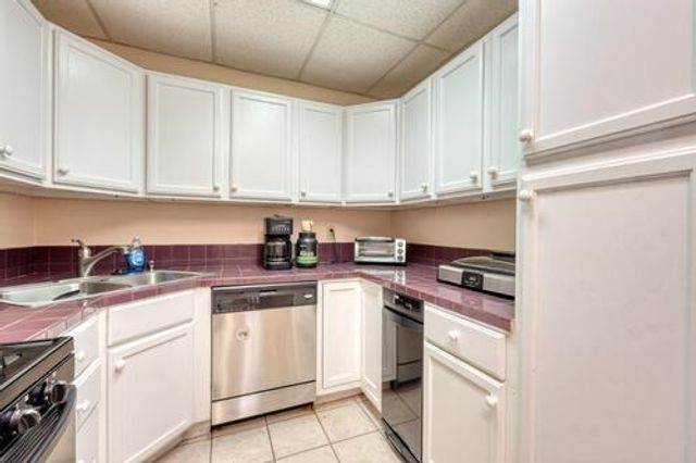 978 Ashley Lane, Young Harris, GA 30582