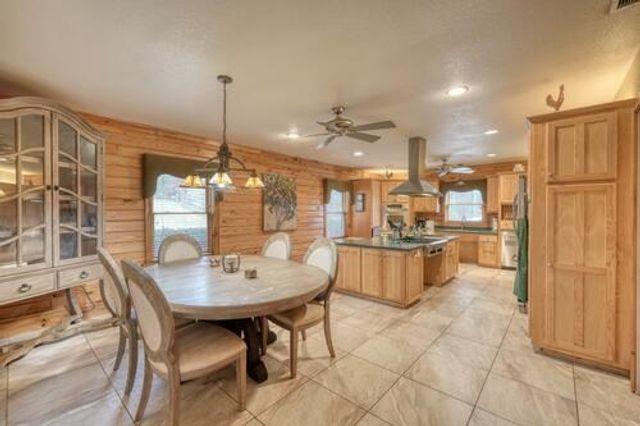 978 Ashley Lane, Young Harris, GA 30582