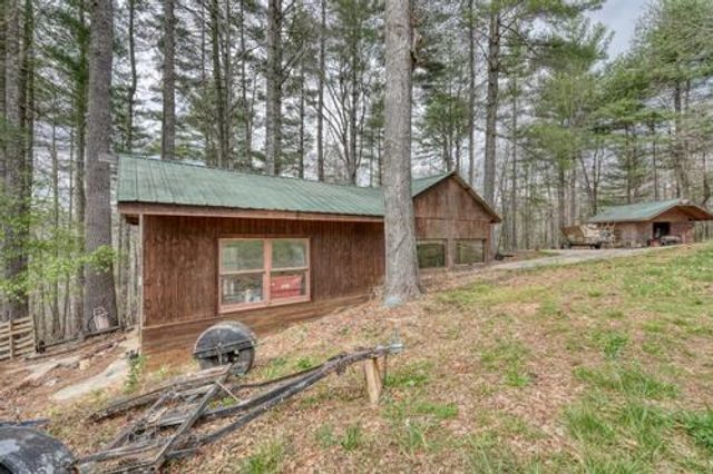 978 Ashley Lane, Young Harris, GA 30582