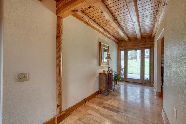 978 Ashley Lane, Young Harris, GA 30582