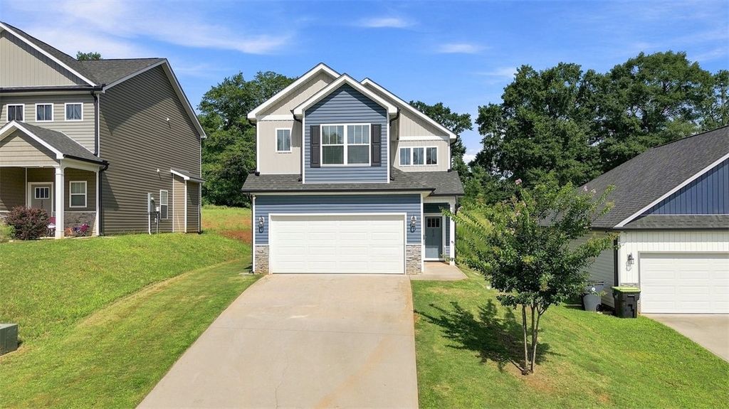 218 Rosewood Circle, Duncan, SC 29334