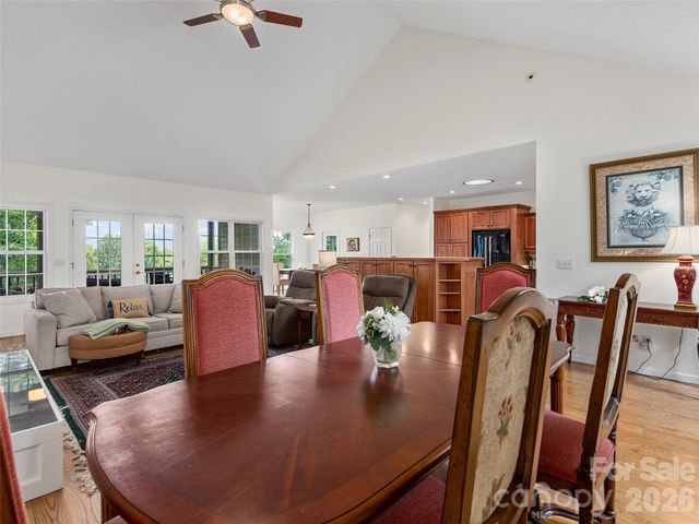 84 Red Cedar Drive, Hendersonville, NC 28792