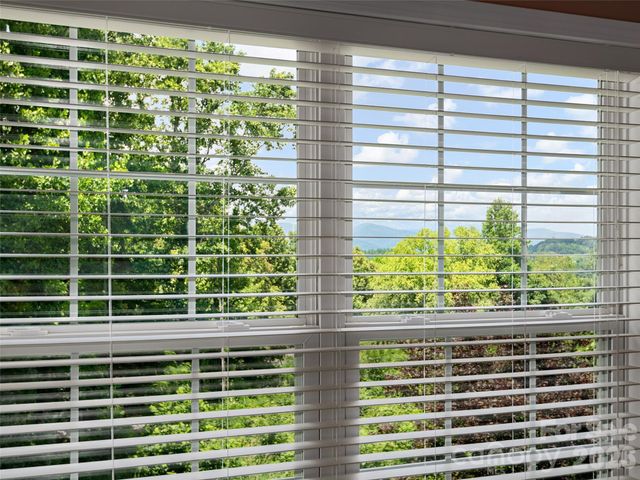 84 Red Cedar Drive, Hendersonville, NC 28792