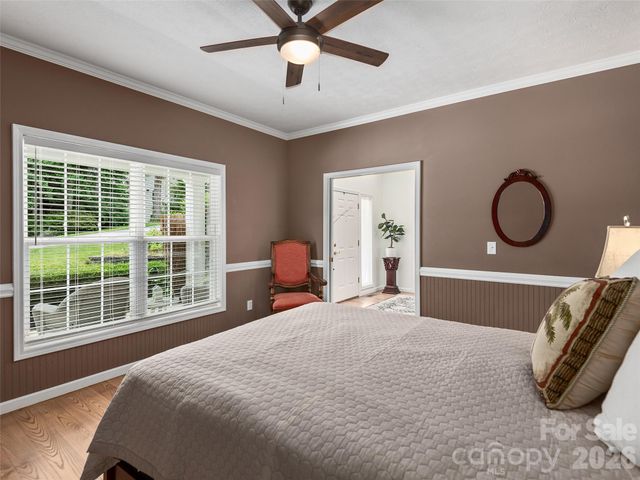 84 Red Cedar Drive, Hendersonville, NC 28792
