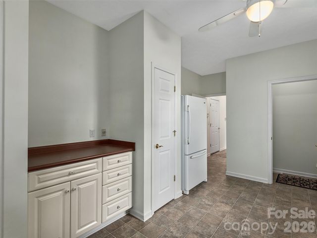 84 Red Cedar Drive, Hendersonville, NC 28792