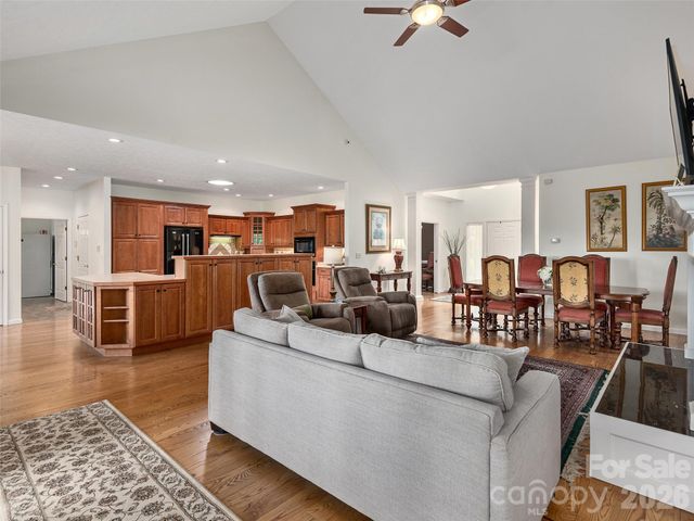 84 Red Cedar Drive, Hendersonville, NC 28792