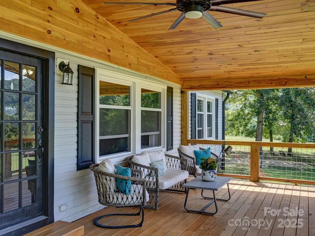 450 Berry Wills Road, Hot Springs, NC 28743