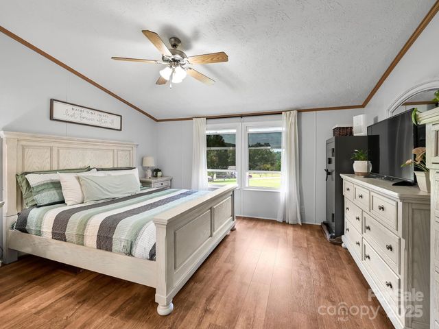 450 Berry Wills Road, Hot Springs, NC 28743