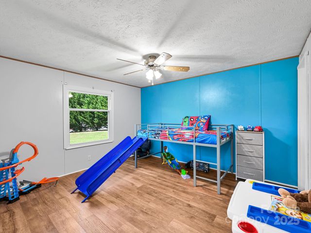 450 Berry Wills Road, Hot Springs, NC 28743